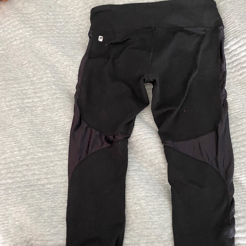 Fabletics Powerhold capri leggings, small